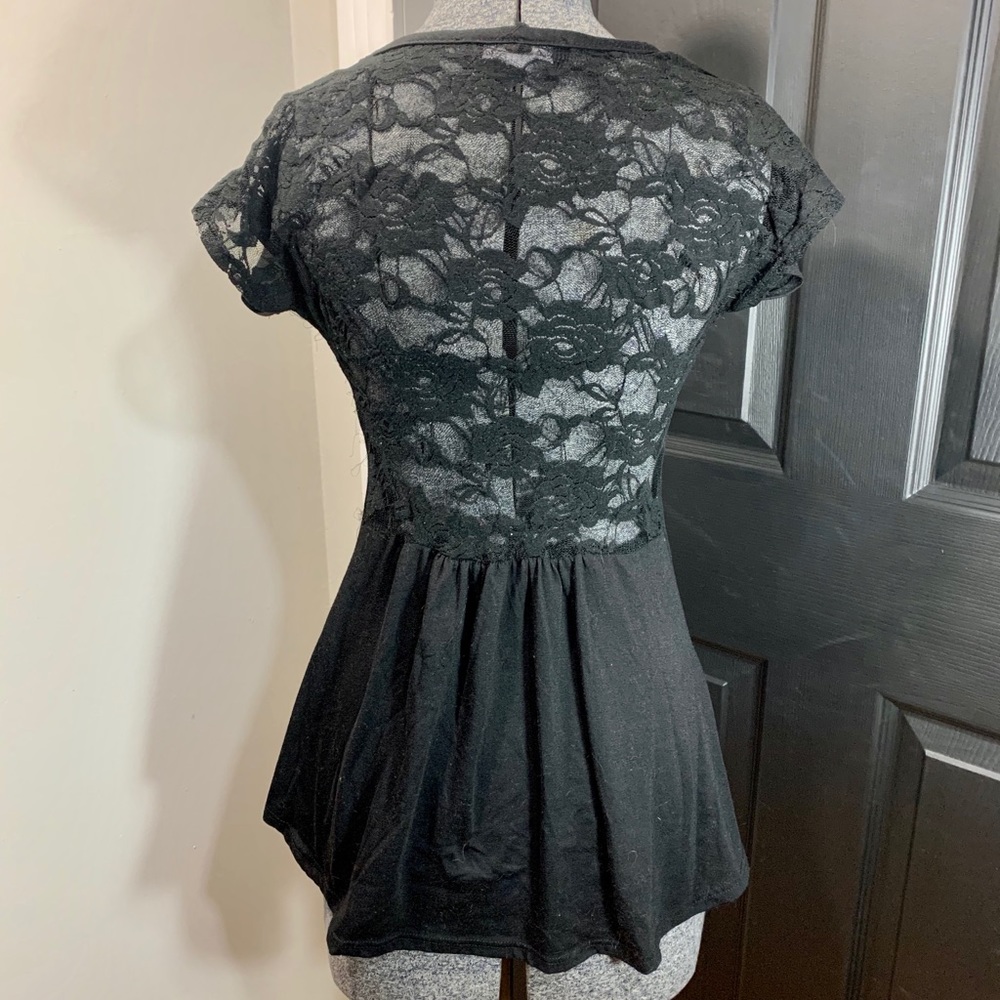 Lace back tshirt